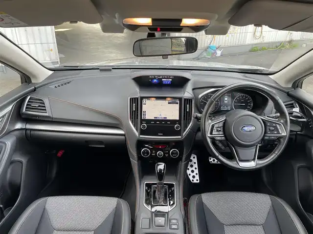 スバル ＸＶ ハイブリッド 2．0e－S アイサイト 神奈川県 2021(令3)年 9万km アイスシルバーメタリック ワンオーナー/純正メモリーナビ（DVD/CD/BD/BT/USB/HDMI/SD/スマホ連携）/フルセグTV/フロント・サイド・バックカメラ/アイサイト/　・先行車発進お知らせ/　・レーンキープアシスト＋中央維持/　・レーダークルーズコントロール/　・後退速度リミッター/ブランドスポットミラー/バックセンサー/前席パワーシート/パドルシフト/ステアリングスイッチ/サイドエアバック＆歩行者保護エアバック/純正フロアマット/社外ドアバイザー/ETC2.0/ルーフレール/リアブラックローマ字エンブレム/トランクスカーフプレート/純正トノカバー/スマートキー　2本/保証書/取扱説明書
