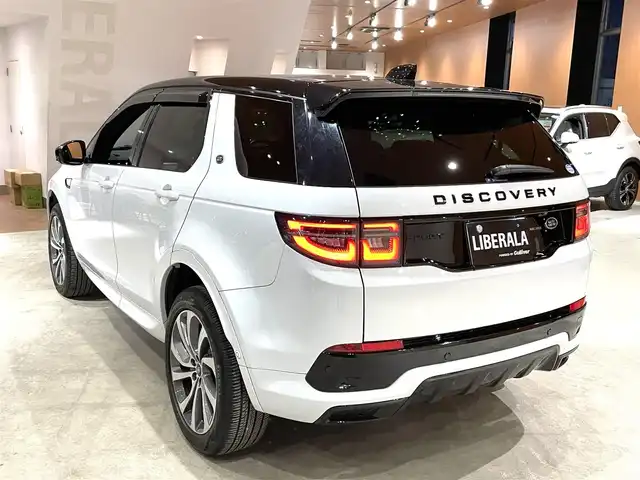 ランドローバー ランドローバー ディスカバリースポーツ Rダイナミック HSE 道央・札幌 2021(令3)年 3.4万km ユーロンホワイト ユーロンホワイト/コントラストルーフ/固定式パノラミックルーフ/マニュアル3列目シート/ステアリングホイールヒーター/20インチスタイル5089 5スプリットスポークAW/ワイヤレスチャージング/ドライバーアシストパック/　・ACC/　・ブラインドスポットアシスト/　・クリアイグジットモニター/　・パークアシスト/　・360°パーキングエイド/　・リアトラフィックモニター/Clerar Sightインテリアリアビューミラー/MERIDIANサウンドシステム/インタラクティブドライバーディスプレイ/パワーテールゲート