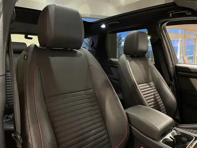 ランドローバー ランドローバー ディスカバリースポーツ Rダイナミック HSE 道央・札幌 2021(令3)年 3.4万km ユーロンホワイト ユーロンホワイト/コントラストルーフ/固定式パノラミックルーフ/マニュアル3列目シート/ステアリングホイールヒーター/20インチスタイル5089 5スプリットスポークAW/ワイヤレスチャージング/ドライバーアシストパック/　・ACC/　・ブラインドスポットアシスト/　・クリアイグジットモニター/　・パークアシスト/　・360°パーキングエイド/　・リアトラフィックモニター/Clerar Sightインテリアリアビューミラー/MERIDIANサウンドシステム/インタラクティブドライバーディスプレイ/パワーテールゲート