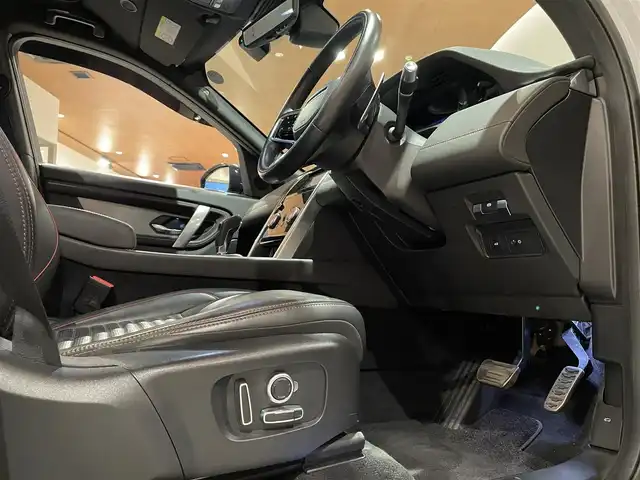 ランドローバー ランドローバー ディスカバリースポーツ Rダイナミック HSE 道央・札幌 2021(令3)年 3.4万km ユーロンホワイト ユーロンホワイト/コントラストルーフ/固定式パノラミックルーフ/マニュアル3列目シート/ステアリングホイールヒーター/20インチスタイル5089 5スプリットスポークAW/ワイヤレスチャージング/ドライバーアシストパック/　・ACC/　・ブラインドスポットアシスト/　・クリアイグジットモニター/　・パークアシスト/　・360°パーキングエイド/　・リアトラフィックモニター/Clerar Sightインテリアリアビューミラー/MERIDIANサウンドシステム/インタラクティブドライバーディスプレイ/パワーテールゲート