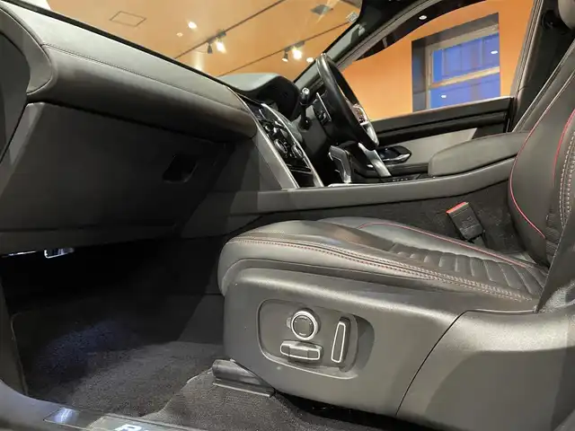 ランドローバー ランドローバー ディスカバリースポーツ Rダイナミック HSE 道央・札幌 2021(令3)年 3.4万km ユーロンホワイト ユーロンホワイト/コントラストルーフ/固定式パノラミックルーフ/マニュアル3列目シート/ステアリングホイールヒーター/20インチスタイル5089 5スプリットスポークAW/ワイヤレスチャージング/ドライバーアシストパック/　・ACC/　・ブラインドスポットアシスト/　・クリアイグジットモニター/　・パークアシスト/　・360°パーキングエイド/　・リアトラフィックモニター/Clerar Sightインテリアリアビューミラー/MERIDIANサウンドシステム/インタラクティブドライバーディスプレイ/パワーテールゲート