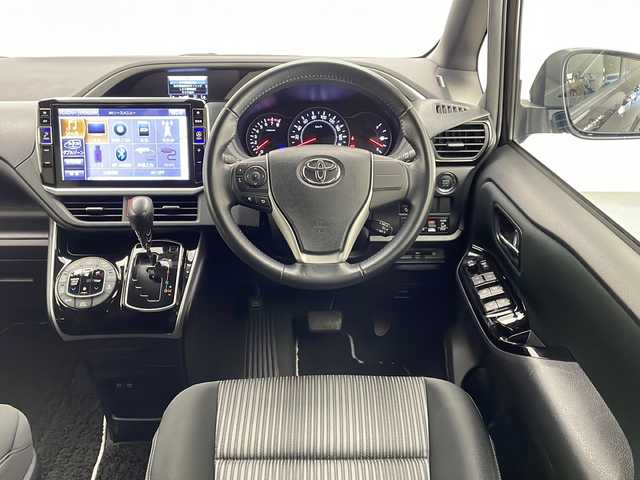 トヨタ ヴォクシー ZS 煌 宮崎県 2018(平30)年 5.3万km ボルドーマイカメタリック アルパインナビオーディオ(EX11Z)/　CD/DVD/FM/AM/SD/Bluetooth/バックカメラ/プッシュスタート/ステアリングスイッチ/クルーズコントロール/アイドリングストップ/電動格納ミラー/ウインカーミラー/ドアバイザー/純正フロアマット/両側パワースライドドア/ETC/オートマチックハイビーム