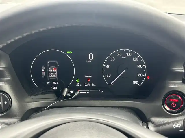 ホンダ ヴェゼル ハイブリッド e:HEV Z 静岡県 2022(令4)年 2.8万km クリスタルブラックパール ホンダセンシング/ケンウッド９型ナビ/フルセグTV/ＤＶＤ/ＥＴＣ/ＬＫＡ/ＡＣＣ/バックカメラ/ハーフレザー/ハンドル＆シートヒーター/ブラインドスポットインフォメーション/パドルシフト/純正１８ＡＷ/ハンズフリーアクセスパワーテールゲート（予約クローズ機能付）LEDシーケンシャルターンシグナルランプ（フロント）/クリアブラック塗装バンパーガーニッシュ（フロント/サイド/リア）/親水/ヒーテッドドアミラー/熱線入りフロントウインドウ/本革巻セレクトレバー/車速連動間欠/バリアブル間欠フロントワイパー（ミスト機構付）〈雨滴検知式〉/LEDフォグライト/ヒルディセントコントロール
