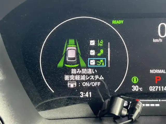 ホンダ ヴェゼル ハイブリッド e:HEV Z 静岡県 2022(令4)年 2.8万km クリスタルブラックパール ホンダセンシング/ケンウッド９型ナビ/フルセグTV/ＤＶＤ/ＥＴＣ/ＬＫＡ/ＡＣＣ/バックカメラ/ハーフレザー/ハンドル＆シートヒーター/ブラインドスポットインフォメーション/パドルシフト/純正１８ＡＷ/ハンズフリーアクセスパワーテールゲート（予約クローズ機能付）LEDシーケンシャルターンシグナルランプ（フロント）/クリアブラック塗装バンパーガーニッシュ（フロント/サイド/リア）/親水/ヒーテッドドアミラー/熱線入りフロントウインドウ/本革巻セレクトレバー/車速連動間欠/バリアブル間欠フロントワイパー（ミスト機構付）〈雨滴検知式〉/LEDフォグライト/ヒルディセントコントロール