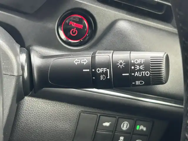 ホンダ ヴェゼル ハイブリッド e:HEV Z 静岡県 2022(令4)年 2.8万km クリスタルブラックパール ホンダセンシング/ケンウッド９型ナビ/フルセグTV/ＤＶＤ/ＥＴＣ/ＬＫＡ/ＡＣＣ/バックカメラ/ハーフレザー/ハンドル＆シートヒーター/ブラインドスポットインフォメーション/パドルシフト/純正１８ＡＷ/ハンズフリーアクセスパワーテールゲート（予約クローズ機能付）LEDシーケンシャルターンシグナルランプ（フロント）/クリアブラック塗装バンパーガーニッシュ（フロント/サイド/リア）/親水/ヒーテッドドアミラー/熱線入りフロントウインドウ/本革巻セレクトレバー/車速連動間欠/バリアブル間欠フロントワイパー（ミスト機構付）〈雨滴検知式〉/LEDフォグライト/ヒルディセントコントロール