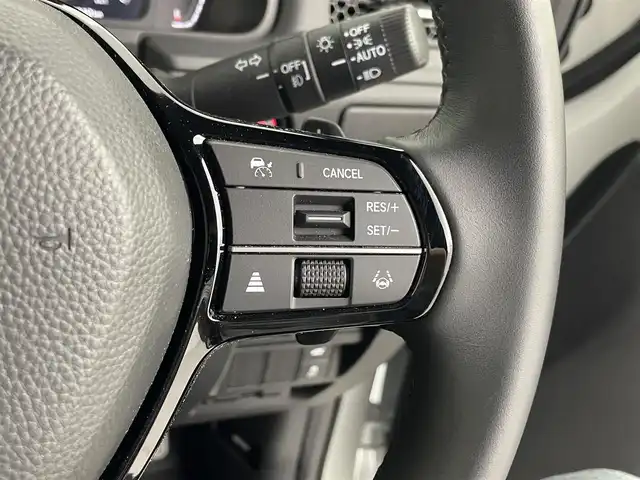 ホンダ ステップワゴン スパーダ eHEV 埼玉県 2024(令6)年 1.4万km プラチナホワイトパール Honda CONNECT for Gathers＋ナビ装着用スペシャルパッケージ/ブラインドスポットインフォメーション/Honda SENSING/パワーテールゲート(メモリー機能付)/ 	2列目オットマン/運転席＆助手席シートヒーター/トリプルゾーンコントロール・フルオートエアコンディショナー/コンビシート/16インチアルミホイール(SPADA専用)/減速セレクター/全列USBチャージャー/パドルシフト