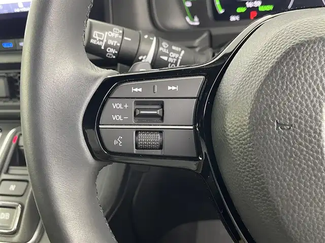 ホンダ ステップワゴン スパーダ eHEV 埼玉県 2024(令6)年 1.4万km プラチナホワイトパール Honda CONNECT for Gathers＋ナビ装着用スペシャルパッケージ/ブラインドスポットインフォメーション/Honda SENSING/パワーテールゲート(メモリー機能付)/ 	2列目オットマン/運転席＆助手席シートヒーター/トリプルゾーンコントロール・フルオートエアコンディショナー/コンビシート/16インチアルミホイール(SPADA専用)/減速セレクター/全列USBチャージャー/パドルシフト