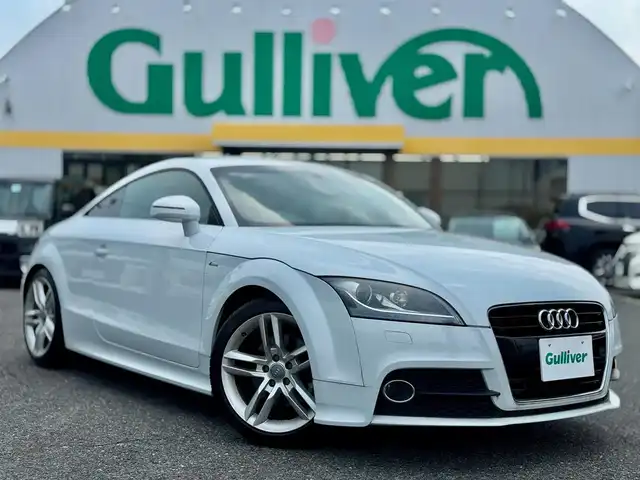 アウディ ＴＴクーペ 1．8 TFSI Sライン 滋賀県 2014(平26)年 3万km 白 純正メーカーナビ/　フルセグ Bluetooth CD DVD  ミュージックサーバー/ハーフレザーシート（黒）/ビルトインETC/純正HIDヘッドライト/フォグランプ/オートライト/純正18アルミ/純正フロアマット/スペアキー/電動格納ミラー/
