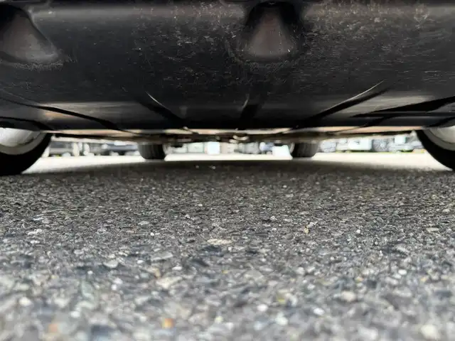 アウディ ＴＴクーペ 1．8 TFSI Sライン 滋賀県 2014(平26)年 3万km 白 純正メーカーナビ/　フルセグ Bluetooth CD DVD  ミュージックサーバー/ハーフレザーシート（黒）/ビルトインETC/純正HIDヘッドライト/フォグランプ/オートライト/純正18アルミ/純正フロアマット/スペアキー/電動格納ミラー/