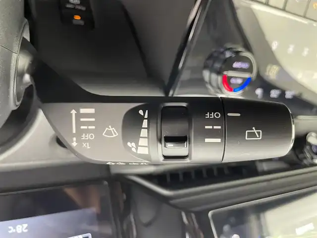 日産 セレナ e－パワー XV 富山県 2024(令6)年 0.5万km プリズムホワイト 純正12.3型ナビ（AM/FM/BT/USB/HDM）/フルセグTV/全方位カメラ/ドライブレコーダー/デジタルインナーミラー/ETC/ブラインドスポットモニター/両側パワースライドドア/シートヒーター/ハンドルヒーター/衝突被害軽減システム/レーダークルーズコントロール/レーンキープアシスト/コーナーセンサー/横滑り防止装置/アイドリングストップ/純正フロアマット/オートホールド付電子パーキング/革巻きステアリング/ステアリングスイッチ/スマートキー/スペアキー