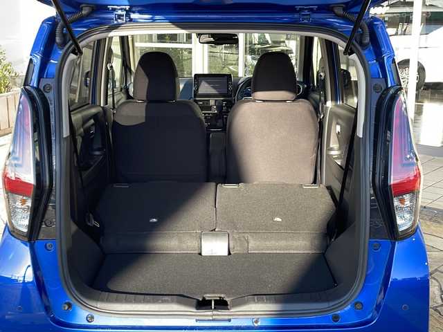 日産 デイズ HWS G ターボ プロパイロットED 静岡県 2019(令1)年 4.6万km オーシャンブルーP 純正9インチSDナビ/・CD/・DVD/・フルセグＴＶ/・Bluetooth/・USB/・AM/・FM/主要装備/・WedsSport16インチAW/・BLITZ車高調/・社外フロントリップ/・プロパイロット/・衝突軽減/・レーンキープ/・追従クルコン/・アラウンドビューモニター/・コーナーセンサー/・ETC/・前方ドラレコ/・LEDヘッドライト/・オートライト/・オートハイビーム/・フォグランプ/・ステアリングスイッチ/・スマートキー/・プッシュスタート/・純正フロアマット