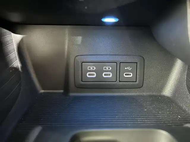 トヨタ ハリアー ハイブリッド Z 佐賀県 2023(令5)年 5.5万km プレシャスブラックパール 純正12.3インチナビ/（フルセグTV/BT/AppleCarPlay/AndroidAuto）/バックカメラ/衝突被害軽減システム/レーンキープアシスト/コーナーセンサー/モデリスタフルエアロ/デジタルインナーミラー/追従型クルーズコントロール/純正19インチアルミホイール/ＬＥＤヘッドライト/オートライト/フォグライト/ハーフレザーシート/パワーシート/パワーバックドア/純正フロアマット/ビルトイン2.0ETC/電動パーキングブレーキ/オートホールド/標識検知機能/盗難防止装置/横滑り防止装置