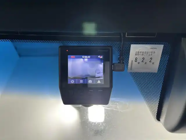 トヨタ ハリアー ハイブリッド Z 佐賀県 2023(令5)年 5.5万km プレシャスブラックパール 純正12.3インチナビ/（フルセグTV/BT/AppleCarPlay/AndroidAuto）/バックカメラ/衝突被害軽減システム/レーンキープアシスト/コーナーセンサー/モデリスタフルエアロ/デジタルインナーミラー/追従型クルーズコントロール/純正19インチアルミホイール/ＬＥＤヘッドライト/オートライト/フォグライト/ハーフレザーシート/パワーシート/パワーバックドア/純正フロアマット/ビルトイン2.0ETC/電動パーキングブレーキ/オートホールド/標識検知機能/盗難防止装置/横滑り防止装置