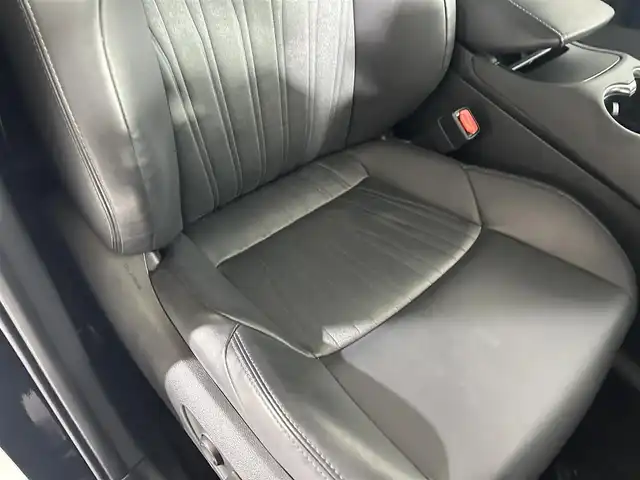 トヨタ ハリアー ハイブリッド Z 佐賀県 2023(令5)年 5.5万km プレシャスブラックパール 純正12.3インチナビ/（フルセグTV/BT/AppleCarPlay/AndroidAuto）/バックカメラ/衝突被害軽減システム/レーンキープアシスト/コーナーセンサー/モデリスタフルエアロ/デジタルインナーミラー/追従型クルーズコントロール/純正19インチアルミホイール/ＬＥＤヘッドライト/オートライト/フォグライト/ハーフレザーシート/パワーシート/パワーバックドア/純正フロアマット/ビルトイン2.0ETC/電動パーキングブレーキ/オートホールド/標識検知機能/盗難防止装置/横滑り防止装置