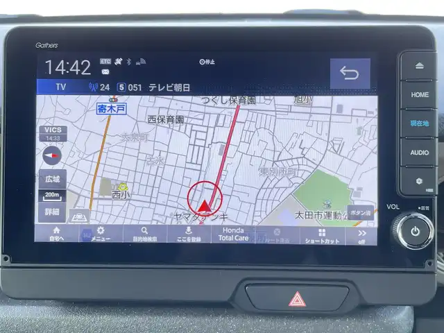 ホンダ Ｎ ＢＯＸ JOY ターボ 群馬県 2024(令6)年 0.9万km フィヨルドミストパール ワンオーナー/純正9インチナビ/（CD/DVD/SD/MSV/Bluetooth/AppleCarPlay）/フルセグテレビ/バックカメラ/ホンダセンシング/・衝突軽減ブレーキ/・歩行者事故低減ステアリング/・路外逸脱抑制機能/・渋滞追従機能付アダプティブクルーズコントロール/・車線維持支援システム/・誤発進抑制機能/・近距離衝突軽減ブレーキ/・先行車発進お知らせ機能/・標識認識機能/・オートハイビーム/・後方誤発進抑制機能/・パーキングセンサーシステム/両側パワースライドドア/LEDヘッドランプ/ブラックルーフ/ブラックドアミラー/ハーフレザーシート/シートヒーター/ETC/プッシュスタート/ドライブレコーダー/リアヒーターダクト/シートバックテーブル/アームレスト/保証書/取扱説明書/スペアキー