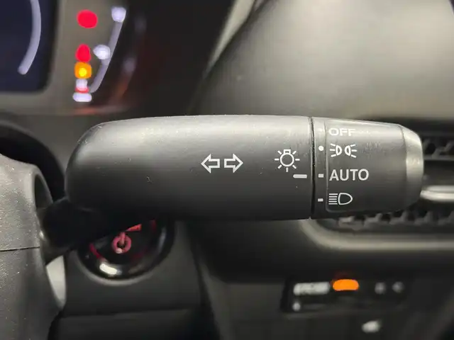 ホンダ ＺＲ－Ｖ ハイブリッド e:HEV Z 三重県 2023(令5)年 3.6万km クリスタルブラックパール ハイブリッド/FF/MTモード付フロアCVT/BOSEプレミアムサウンドシステム（12スピーカー）/Honda Connect対応 9インチナビ/（AM/FM/USB/CarPlay/AndroidAuto/Bluetooth/TV）/マルチビューカメラシステム（360カメラ）/ビルトイン ETC2.0/Honda SENSING/・衝突軽減ブレーキ［CMBS］/・車線維持支援システム［LKAS］/・路外逸脱抑制機能/・渋滞追従機能付アダプティブクルーズコントロール［ACC］/・アダプティブドライビングビーム［ADB］/・パーキングセンサーシステム/・先行車発進お知らせ機能/・誤発進抑制機能、後方誤発進抑制機能/・トラフィックジャムアシスト（渋滞運転支援機能）/・標識認識機能/・横滑り防止機能/装備/・本革シート/・ハンズフリーアクセスパワーテールゲート（予約クローズ機能付）/・パワーシート（Dメモリー付8way/N4way）/・シートヒーター（D/N）/・ステアリングヒーター/・左右独立オートエアコン/・ワイヤレス充電器/・パドルシフト/・純正18inAW/・保/取/・スマートキーx1