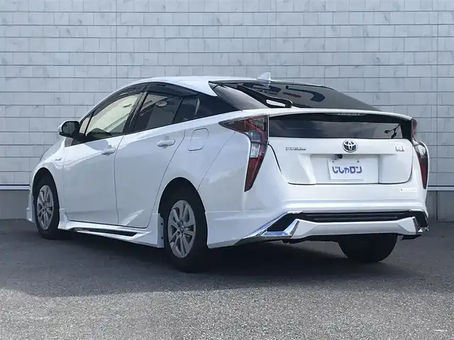 トヨタ プリウス S 栃木県 2018(平30)年 14.2万km スーパーホワイトⅡ 株)IDOMが運営する【じしゃロン小山店】の自社ローン専用車両になります。こちらは現金またはオートローンご利用時の価格です。自社ローンご希望の方は別途その旨お申付け下さい//ワンオーナー/禁煙車/社外ナビ/（CD/AM/FMラジオ）/(Bluetooth)/スマートキー/プッシュスタート/バックカメラ/ＥＴＣ/レーダークルーズコントロール/プリクラッシュセーフティ/レーンキープアシスト/ステアリングリモコン/電動格納ドアミラー/パワーウインドウ/防眩ミラー/オートライト/オートマチックハイビーム