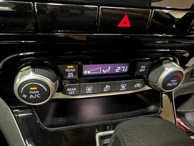 日産 セレナ ハイウェイスター V 道央・札幌 2020(令2)年 3.1万km ダークメタルグレー 【2509043162】/４ＷＤ　/純正ワイドナビ　/アラウンドビューモニター/後席モニター　/両側電動スライドドア　/レーダークルーズ　/前席シートヒーター　/ハンドルヒーター　/ＬＥＤヘッドライト　/純正１５インチアルミホイール