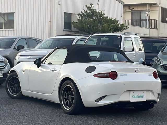 マツダ ロードスター RS 東京都 2018(平30)年 1.7万km スノーフレイクホワイトパールマイカ ワンオーナー/純正SDナビ/【Bluetooth/DVD/フルセグTV】/●車高調　Rマジック/●コンピューター　Rマジック/●マフラー　アミューズチタン/●強化タイロット　オートエクゼ/●タワーバー　オートエクゼ/●ホイールクーラー　セトラブ/●ホイール　C28/ETC/クルーズコントロール/ブラインドスポットモニター/車線逸脱警報装置/クリアランスソナー/D/N席シートヒーター/プッシュスタート/スマートキー×２/LEDオートライト/ハーフレザーシート