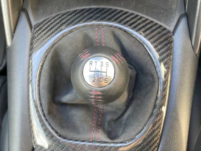 マツダ ロードスター RS 東京都 2018(平30)年 1.7万km スノーフレイクホワイトパールマイカ ワンオーナー/純正SDナビ/【Bluetooth/DVD/フルセグTV】/●車高調　Rマジック/●コンピューター　Rマジック/●マフラー　アミューズチタン/●強化タイロット　オートエクゼ/●タワーバー　オートエクゼ/●ホイールクーラー　セトラブ/●ホイール　C28/ETC/クルーズコントロール/ブラインドスポットモニター/車線逸脱警報装置/クリアランスソナー/D/N席シートヒーター/プッシュスタート/スマートキー×２/LEDオートライト/ハーフレザーシート