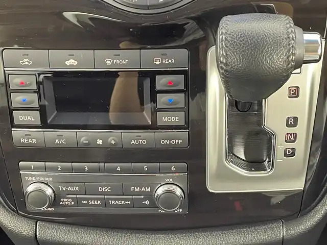 日産 エルグランド 250HWS S アーバンクロム 大阪府 2019(令1)年 2.3万km 黒 禁煙車/インテリジェントエマージェンシーブレーキ/　・車線逸脱防止支援システム/　・車線逸脱警報　LDA/　・踏み間違い衝突防止アシスト/　・進入禁止標識検知器/　・フロントバックソナー/純正メーカーOPナビ/　Bluetooth/フルセグ/CD/DVD/インテリジェントアラウンドビューモニター/バックカメラ/両側パワースライドドア/専用クロームメッキパーツ/クローム18インチアルミホイール/黒革キャプテンシート/ハーフレザーシート/LEDオートライト/フォグランプ/ハイビームアシスト/革巻きコンビステアリングホイール/スマートキー/ビルトインETC