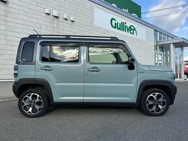スズキ ハスラー Jスタイル Ⅱ ターボ 山形県 2022(令4)年 4.9万km オフブルーメタリック/ガンメタリック2トーンルーフ 禁煙車/ターボ/4WD/アダプティブクルーズコントロール/アイドリングストップ/デュアルカメラブレーキ/レーンキープアシスト/コーナーセンサー/車線逸脱警報/横滑り防止装置/盗難防止装置/LEDヘッドライト/オートライト/フロントフォグランプ/全周囲カメラ/ドライブレコーダー/シートヒーター（D/N）/純正フロアマット/純正ドアバイザー/保証書/取扱説明書