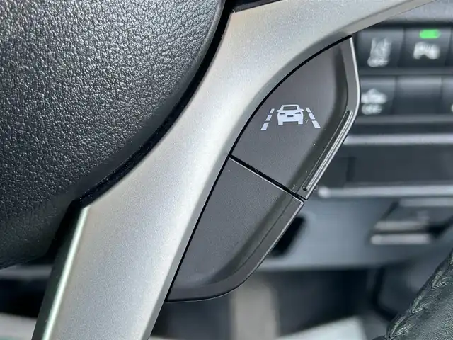 スズキ ハスラー Jスタイル Ⅱ ターボ 山形県 2022(令4)年 4.9万km オフブルーメタリック/ガンメタリック2トーンルーフ 禁煙車/ターボ/4WD/アダプティブクルーズコントロール/アイドリングストップ/デュアルカメラブレーキ/レーンキープアシスト/コーナーセンサー/車線逸脱警報/横滑り防止装置/盗難防止装置/LEDヘッドライト/オートライト/フロントフォグランプ/全周囲カメラ/ドライブレコーダー/シートヒーター（D/N）/純正フロアマット/純正ドアバイザー/保証書/取扱説明書