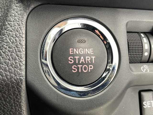 スバル ＷＲＸ Ｓ４ 2．0GT‐S アイサイト 千葉県 2016(平28)年 3万km アイスシルバーメタリック 4WD/純正メモリナビ/TV/Bluetooth/CD/DVD/レーダークルーズコントロール/衝突被害軽減ブレーキ/レーンキープアシスト/前席パワーシート/レザーシート/前席シートヒーター/コーナーセンサー/ドライブレコーダー/バックモニター/ビルトインETC/LEDヘッドライト/オートマチックハイビーム/横滑り防止装置/オートライト/レザーステアリング/ステアリングスイッチ