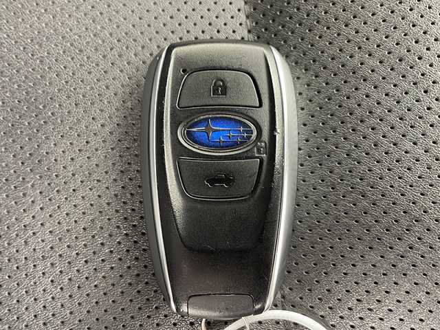 スバル ＷＲＸ Ｓ４ 2．0GT‐S アイサイト 千葉県 2016(平28)年 3万km アイスシルバーメタリック 4WD/純正メモリナビ/TV/Bluetooth/CD/DVD/レーダークルーズコントロール/衝突被害軽減ブレーキ/レーンキープアシスト/前席パワーシート/レザーシート/前席シートヒーター/コーナーセンサー/ドライブレコーダー/バックモニター/ビルトインETC/LEDヘッドライト/オートマチックハイビーム/横滑り防止装置/オートライト/レザーステアリング/ステアリングスイッチ