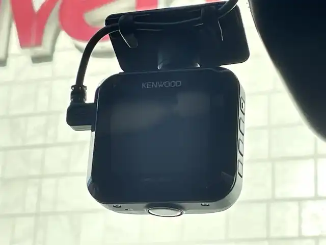 日産 オーラ G 山口県 2021(令3)年 1.4万km シルバー 純正ナビ/DVD/SD/BT/HDMI/ETC/デジタルインナーミラー/前後ドライブレコーダー/ステアリングスイッチ/セーフティーシールドスイッチ/オートライト/オートホールド/バックカメラ/全周囲カメラ/電動格納ミラー