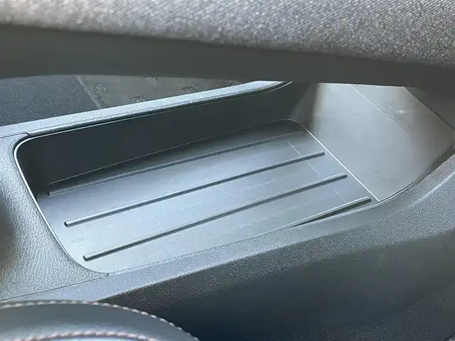 日産 オーラ G 山口県 2021(令3)年 1.4万km シルバー 純正ナビ/DVD/SD/BT/HDMI/ETC/デジタルインナーミラー/前後ドライブレコーダー/ステアリングスイッチ/セーフティーシールドスイッチ/オートライト/オートホールド/バックカメラ/全周囲カメラ/電動格納ミラー