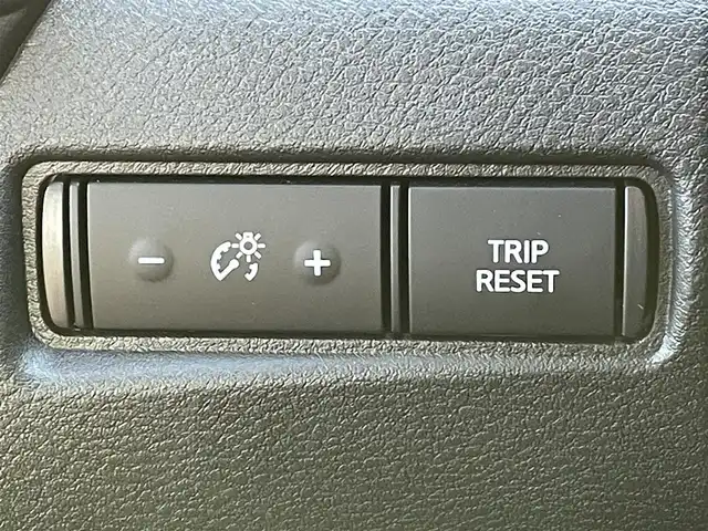 日産 オーラ G 山口県 2021(令3)年 1.4万km シルバー 純正ナビ/DVD/SD/BT/HDMI/ETC/デジタルインナーミラー/前後ドライブレコーダー/ステアリングスイッチ/セーフティーシールドスイッチ/オートライト/オートホールド/バックカメラ/全周囲カメラ/電動格納ミラー