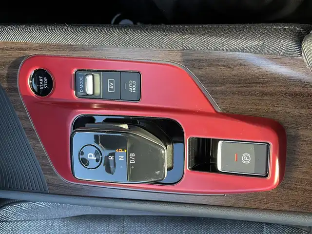 日産 オーラ G 山口県 2021(令3)年 1.4万km シルバー 純正ナビ/DVD/SD/BT/HDMI/ETC/デジタルインナーミラー/前後ドライブレコーダー/ステアリングスイッチ/セーフティーシールドスイッチ/オートライト/オートホールド/バックカメラ/全周囲カメラ/電動格納ミラー