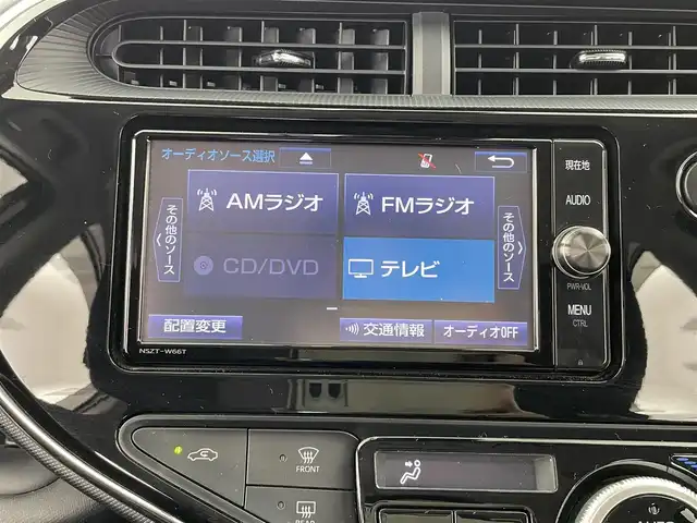 トヨタ アクア クロスオーバー 大分県 2017(平29)年 2.7万km ベージュ トヨタセーフティーセンス/・プリクラッシュセーフティー/・オートハイビーム　/純正ナビ/（フルセグ/CD/DVD/Bluetooth）/ETC/バックカメラ/ステアリングスイッチ/前席シートヒーター/前方ドライブレコーダー/オートライト/電動格納ミラー/純正アルミホイール