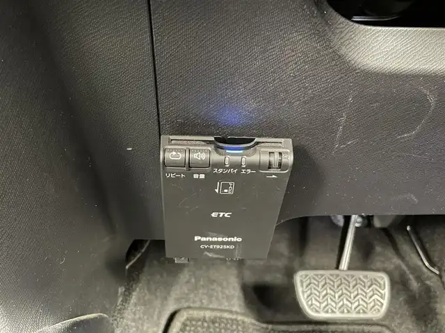 トヨタ アクア クロスオーバー 大分県 2017(平29)年 2.7万km ベージュ トヨタセーフティーセンス/・プリクラッシュセーフティー/・オートハイビーム　/純正ナビ/（フルセグ/CD/DVD/Bluetooth）/ETC/バックカメラ/ステアリングスイッチ/前席シートヒーター/前方ドライブレコーダー/オートライト/電動格納ミラー/純正アルミホイール