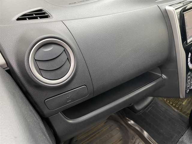 日産 デイズ ハイウェイスターJ 新潟県 2013(平25)年 3.2万km ブラック ワンオーナー/純正ホイール夏タイヤ装着/社外スタッドレスタイヤ装着/メモリナビ/フルセグテレビ/バックカメラ/ウィンカーミラー/ドアバイザー/プッシュスタート/ETC/電動格納ドアミラー