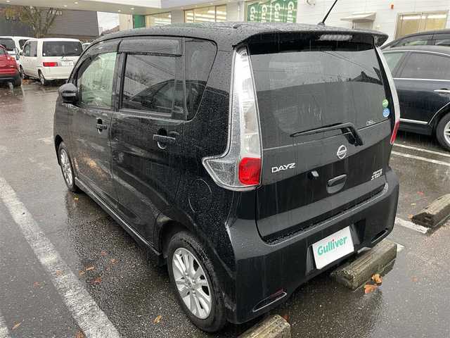 日産 デイズ ハイウェイスターJ 新潟県 2013(平25)年 3.2万km ブラック ワンオーナー/純正ホイール夏タイヤ装着/社外スタッドレスタイヤ装着/メモリナビ/フルセグテレビ/バックカメラ/ウィンカーミラー/ドアバイザー/プッシュスタート/ETC/電動格納ドアミラー