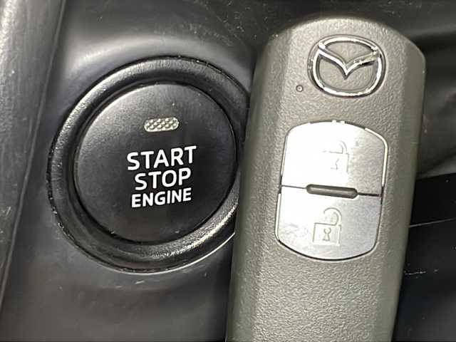 マツダ デミオ XD 広島県 2015(平27)年 4.3万km ソウルレッドプレミアムメタリック 純正ナビ　/バックカメラ　/フルセグTV　/クルーズコントロール　/オートライト　/衝突軽減ブレーキ　/スマートキー　/LEDヘッドランプ　/純正フロアマット　/Bluetooth　/ETC　/スマートキー　/横滑り防止/純正１５インチアルミホイール(185/65/R15)/エアバック（運転席/助手席/サイド/カーテン）