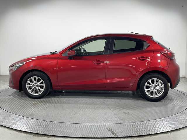 マツダ デミオ XD 広島県 2015(平27)年 4.3万km ソウルレッドプレミアムメタリック 純正ナビ　/バックカメラ　/フルセグTV　/クルーズコントロール　/オートライト　/衝突軽減ブレーキ　/スマートキー　/LEDヘッドランプ　/純正フロアマット　/Bluetooth　/ETC　/スマートキー　/横滑り防止/純正１５インチアルミホイール(185/65/R15)/エアバック（運転席/助手席/サイド/カーテン）