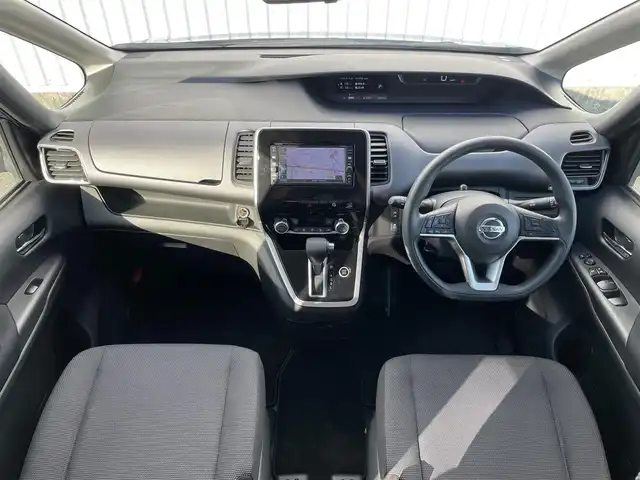 日産 セレナ X Vセレクション 福岡県 2018(平30)年 2.9万km シャイニングブルー ・純正ナビ　/・フルセグ　/・全周囲カメラ　/・クルーズコントロール　/・エマージェンシーブレーキ　/・パーキングソナー　/・LDW/・両側パワースライドドア　/・パーキングアシスト　/・ＥＴＣ　/・ＬＥＤオートライト　/・アイドリングストップ/・ステアリングリモコン/・スマートキー/プッシュスタート/・電格ミラー