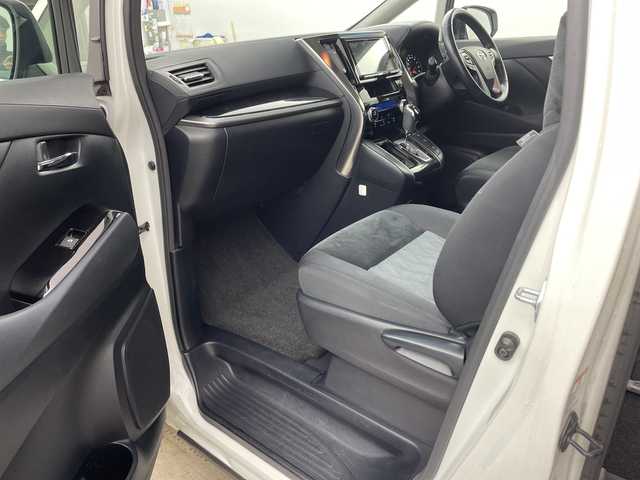 トヨタ アルファード S 兵庫県 2019(平31)年 6.9万km ホワイトパールクリスタルシャイン ・社外9インチナビ/CD/DVD/TV/SD/BT/・バックカメラ/・ETC/・社外前後ドライブレコーダー/・両側パワースライドドア/・トヨタセーフティセンス/・クリアランスソナー/・レーントレーシングアラート/・パーキングサポートブレーキ/・プリクラッシュセーフティ/・ロードサインアシスト/・ナノイー/・レーダークルーズコントロール/・オートマチックハイビーム/・オートライト/・スマートキー/・LEDヘッドライト/・LEDフォグランプ