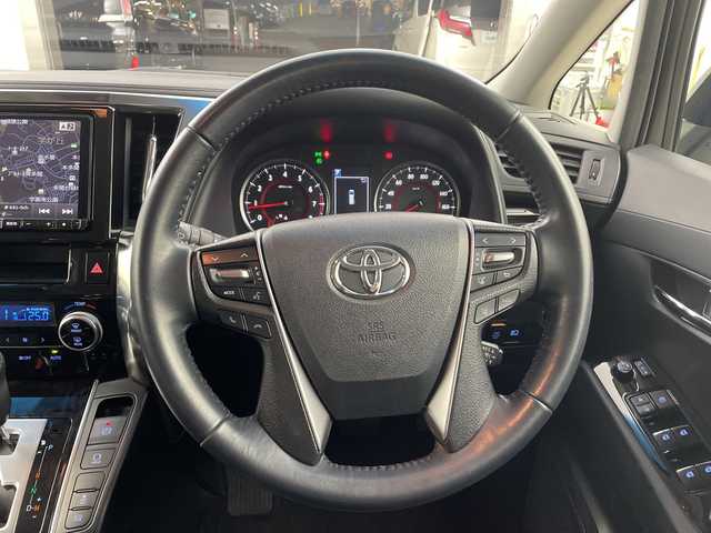 トヨタ アルファード S 兵庫県 2019(平31)年 6.9万km ホワイトパールクリスタルシャイン ・社外9インチナビ/CD/DVD/TV/SD/BT/・バックカメラ/・ETC/・社外前後ドライブレコーダー/・両側パワースライドドア/・トヨタセーフティセンス/・クリアランスソナー/・レーントレーシングアラート/・パーキングサポートブレーキ/・プリクラッシュセーフティ/・ロードサインアシスト/・ナノイー/・レーダークルーズコントロール/・オートマチックハイビーム/・オートライト/・スマートキー/・LEDヘッドライト/・LEDフォグランプ