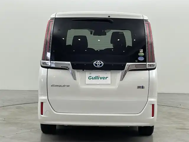トヨタ エスクァイア ハイブリッド Gi プレミアムパッケージ 福岡県 2018(平30)年 6.5万km ホワイトパールクリスタルシャイン 純正９型ナビ（フルセグＴＶ）　/バックカメラ　/前方ドラレコ　/クルーズコントロール　/衝突被害軽減ブレーキ　/レーンキープ　/両電動スライドドア　/ハーフレザー　/シートヒーター　/ステアリングヒーター　/ＬＥＤライト