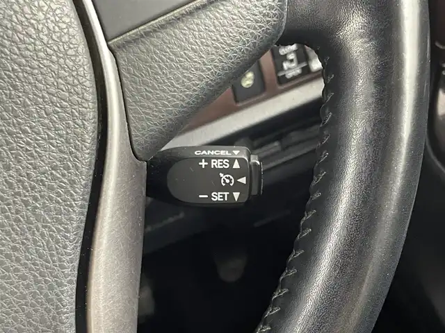トヨタ エスクァイア ハイブリッド Gi プレミアムパッケージ 福岡県 2018(平30)年 6.5万km ホワイトパールクリスタルシャイン 純正９型ナビ（フルセグＴＶ）　/バックカメラ　/前方ドラレコ　/クルーズコントロール　/衝突被害軽減ブレーキ　/レーンキープ　/両電動スライドドア　/ハーフレザー　/シートヒーター　/ステアリングヒーター　/ＬＥＤライト