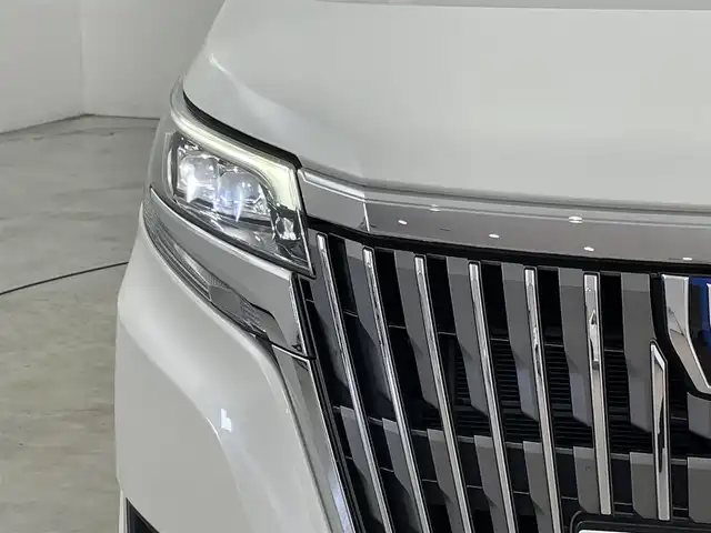 トヨタ エスクァイア ハイブリッド Gi プレミアムパッケージ 福岡県 2018(平30)年 6.5万km ホワイトパールクリスタルシャイン 純正９型ナビ（フルセグＴＶ）　/バックカメラ　/前方ドラレコ　/クルーズコントロール　/衝突被害軽減ブレーキ　/レーンキープ　/両電動スライドドア　/ハーフレザー　/シートヒーター　/ステアリングヒーター　/ＬＥＤライト