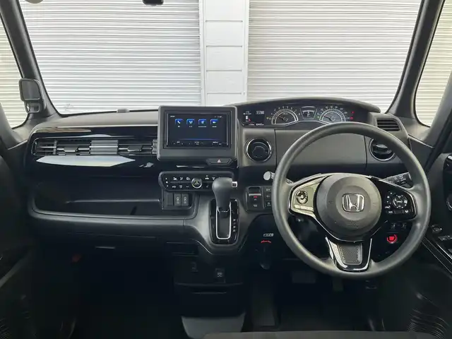 ホンダ Ｎ ＢＯＸ カスタム L 高知県 2022(令4)年 3.5万km プラチナホワイトパール 社外ナビ/　Bluetooth/AM/FM/AUX/ホンダセンシング/ETC/両側パワースライドドア/ドライブレコーダー/バックカメラ/クルーズコントロール/プッシュスタート/スマートキー/ベンチシート/LEDヘッドライト/コーナーセンサー/純正14インチアルミホイール/フロアマット/オートマチックハイビーム/運転席/助手席シートヒーター/運転席/助手席シートバックテーブル/カーテンエアバッグ/衝突被害軽減システム/盗難防止装置