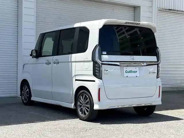 ホンダ Ｎ ＢＯＸ カスタム L 高知県 2022(令4)年 3.5万km プラチナホワイトパール 社外ナビ/　Bluetooth/AM/FM/AUX/ホンダセンシング/ETC/両側パワースライドドア/ドライブレコーダー/バックカメラ/クルーズコントロール/プッシュスタート/スマートキー/ベンチシート/LEDヘッドライト/コーナーセンサー/純正14インチアルミホイール/フロアマット/オートマチックハイビーム/運転席/助手席シートヒーター/運転席/助手席シートバックテーブル/カーテンエアバッグ/衝突被害軽減システム/盗難防止装置