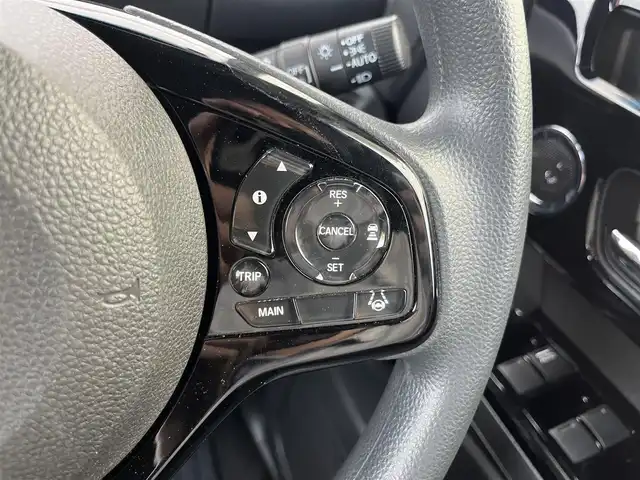 ホンダ Ｎ ＢＯＸ カスタム L 高知県 2022(令4)年 3.5万km プラチナホワイトパール 社外ナビ/　Bluetooth/AM/FM/AUX/ホンダセンシング/ETC/両側パワースライドドア/ドライブレコーダー/バックカメラ/クルーズコントロール/プッシュスタート/スマートキー/ベンチシート/LEDヘッドライト/コーナーセンサー/純正14インチアルミホイール/フロアマット/オートマチックハイビーム/運転席/助手席シートヒーター/運転席/助手席シートバックテーブル/カーテンエアバッグ/衝突被害軽減システム/盗難防止装置