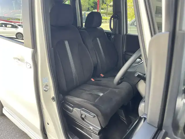 ホンダ Ｎ ＢＯＸ カスタム L 高知県 2022(令4)年 3.5万km プラチナホワイトパール 社外ナビ/　Bluetooth/AM/FM/AUX/ホンダセンシング/ETC/両側パワースライドドア/ドライブレコーダー/バックカメラ/クルーズコントロール/プッシュスタート/スマートキー/ベンチシート/LEDヘッドライト/コーナーセンサー/純正14インチアルミホイール/フロアマット/オートマチックハイビーム/運転席/助手席シートヒーター/運転席/助手席シートバックテーブル/カーテンエアバッグ/衝突被害軽減システム/盗難防止装置