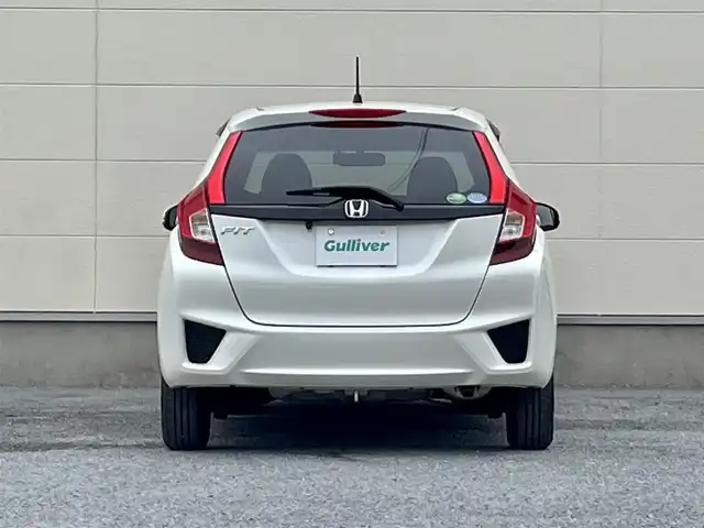 ホンダ フィット 13G Lパッケージ 茨城県 2015(平27)年 4.6万km プレミアムホワイトパール 純正ナビ（VXM-155C）/バックカメラ/社外前ドラレコ（SN-TW9880）/スペアキー/レベライザー/アイドリングストップ/純正マット/社外ETC
